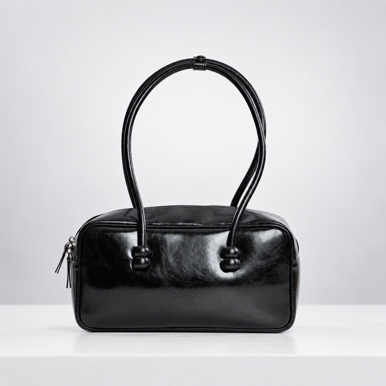 Lou — front view