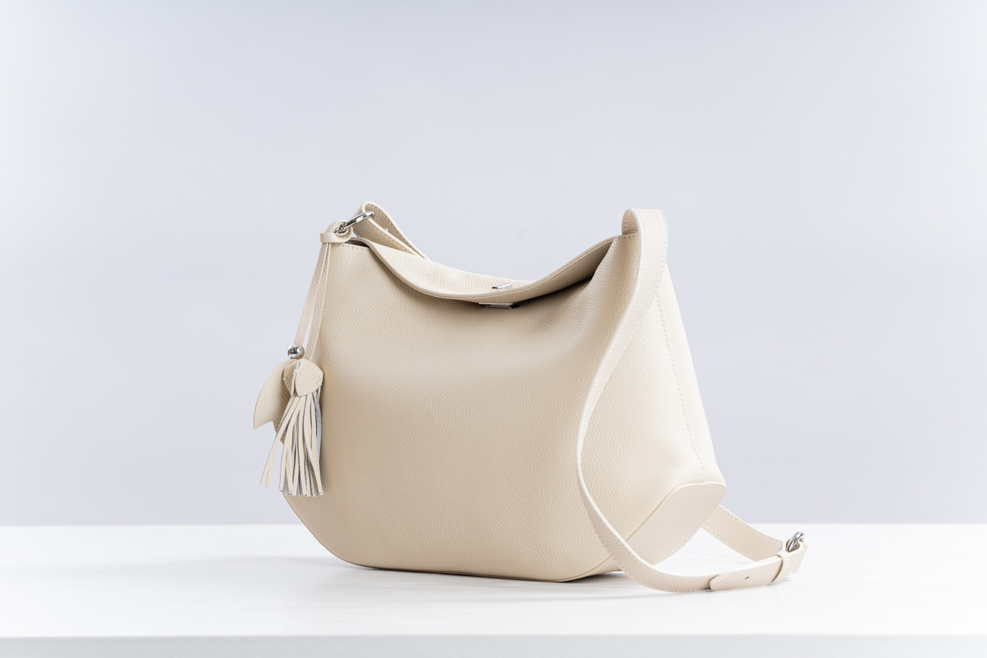 Marielle Baguette in Ivory — side view